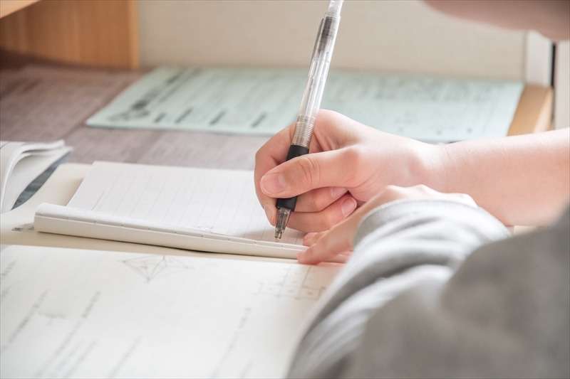 勉強させたければ勉強を禁止せよ!